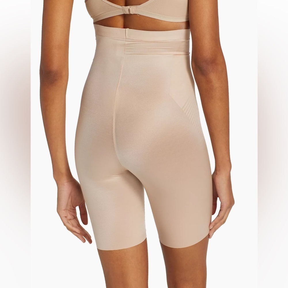 NWT Spanx Thinstincts 2.0 High Waist Mid Thigh Shapewear Shorts Beige Sz M - Picture 2 of 13